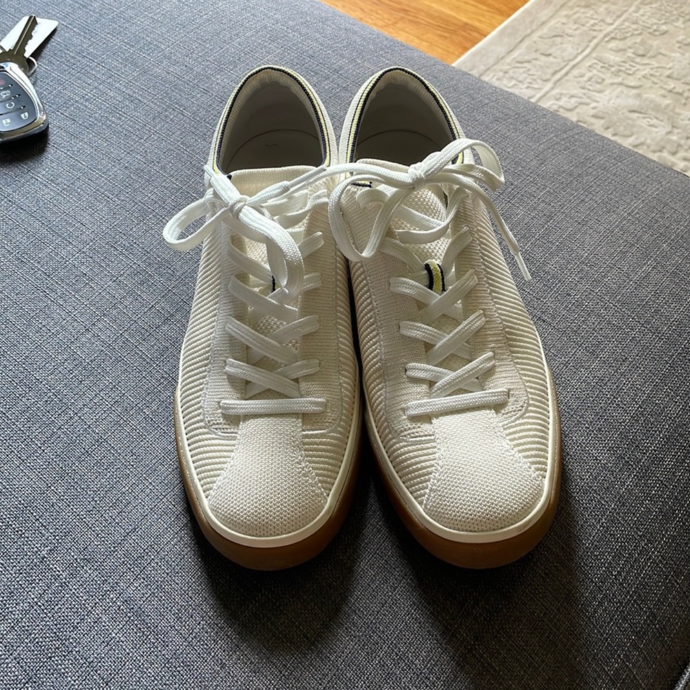 Rothy’s Lace Up Sneakers Vanilla Cream, Women’s Size 9